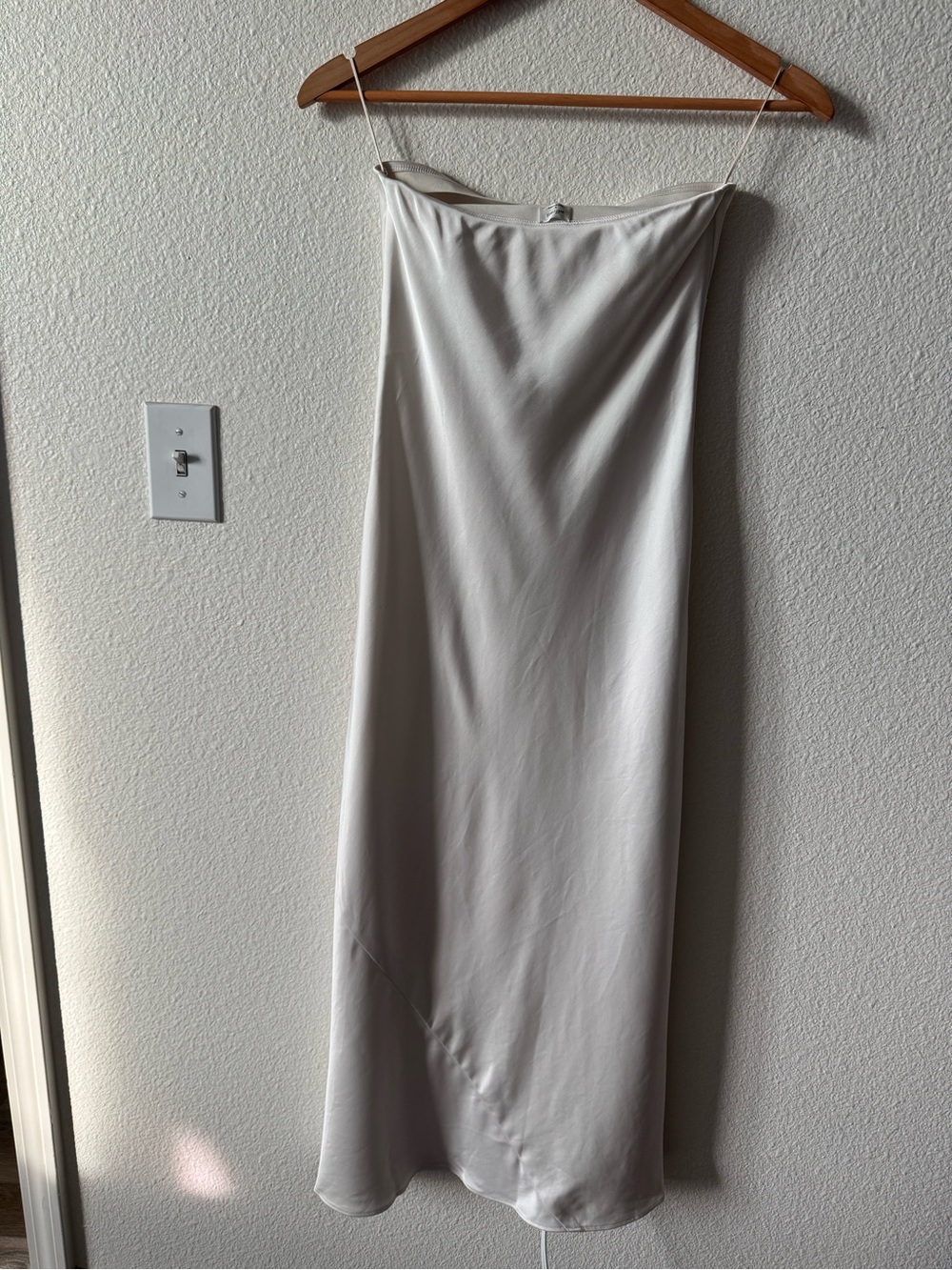 Aritzia Wilfred White Cowl-Neck Maxi Slip Dress - Picture 3 of 4